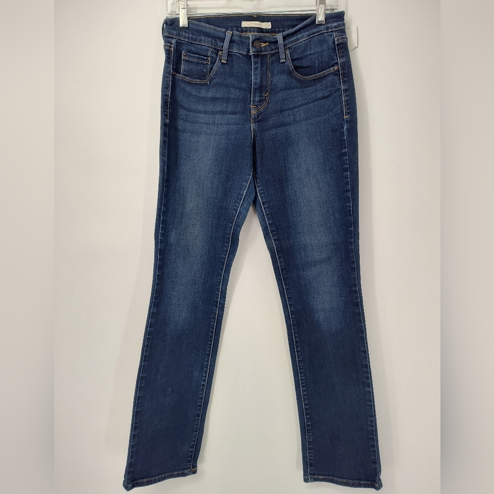Levi's Women's 505 Straight Leg Jeans in Dark Blue Size 4M, 27x32